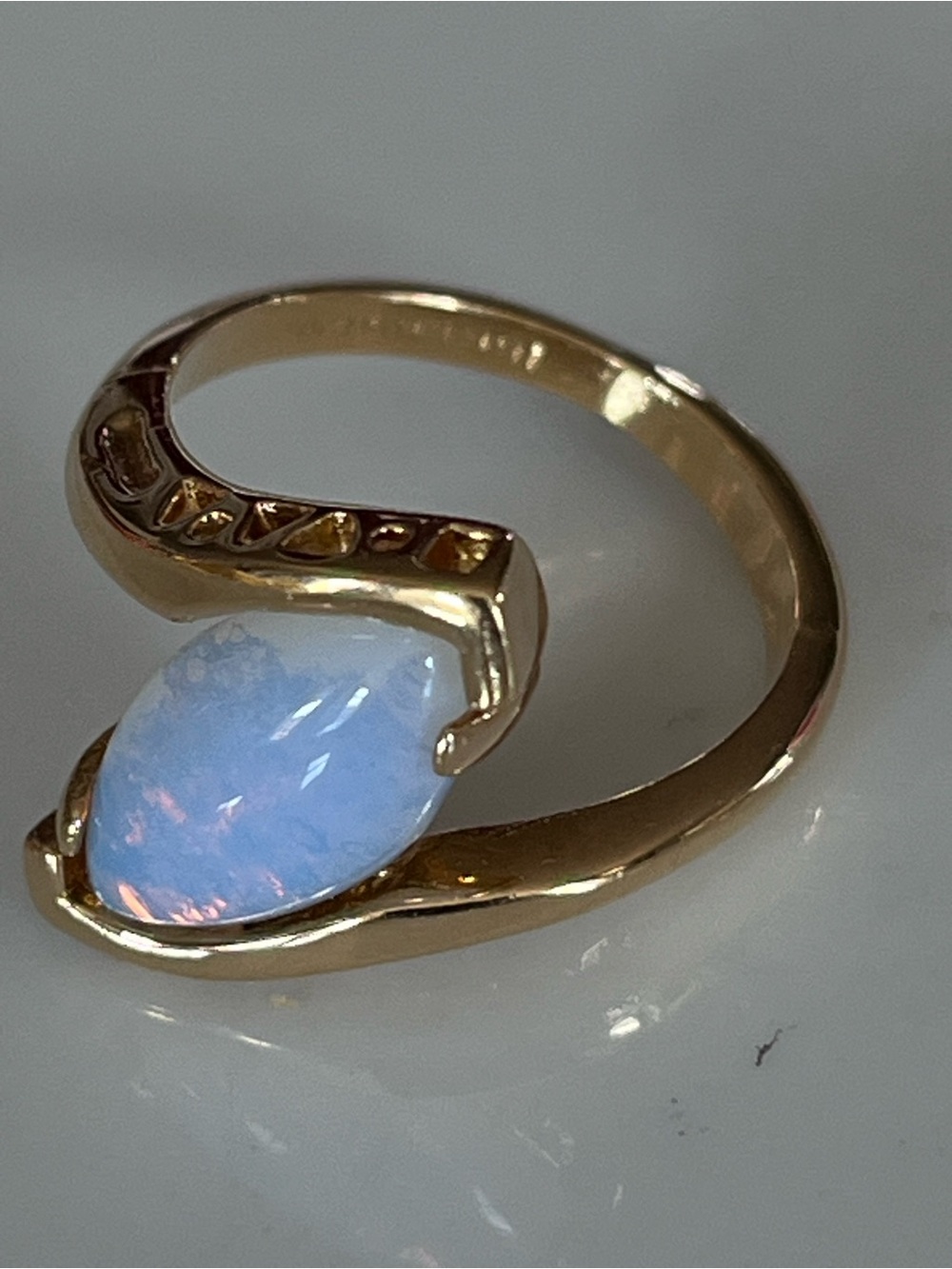 Gold 18K HGE Opal Teardrop Ring - Elegant Women’s Jewelry size 6